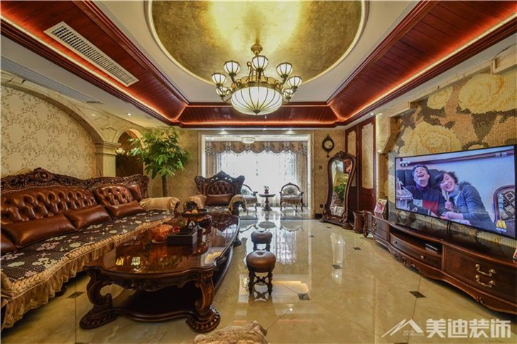 長沙洋湖公館復(fù)式裝修案例-客廳