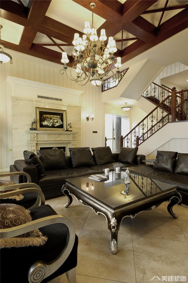 長(zhǎng)沙水云間380㎡歐式風(fēng)格裝修案例圖-客廳