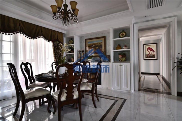 金茂梅溪湖歐式裝修案例-餐廳