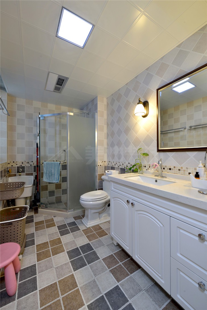 中房瑞致國際110平美式風裝修案例圖—衛(wèi)生間