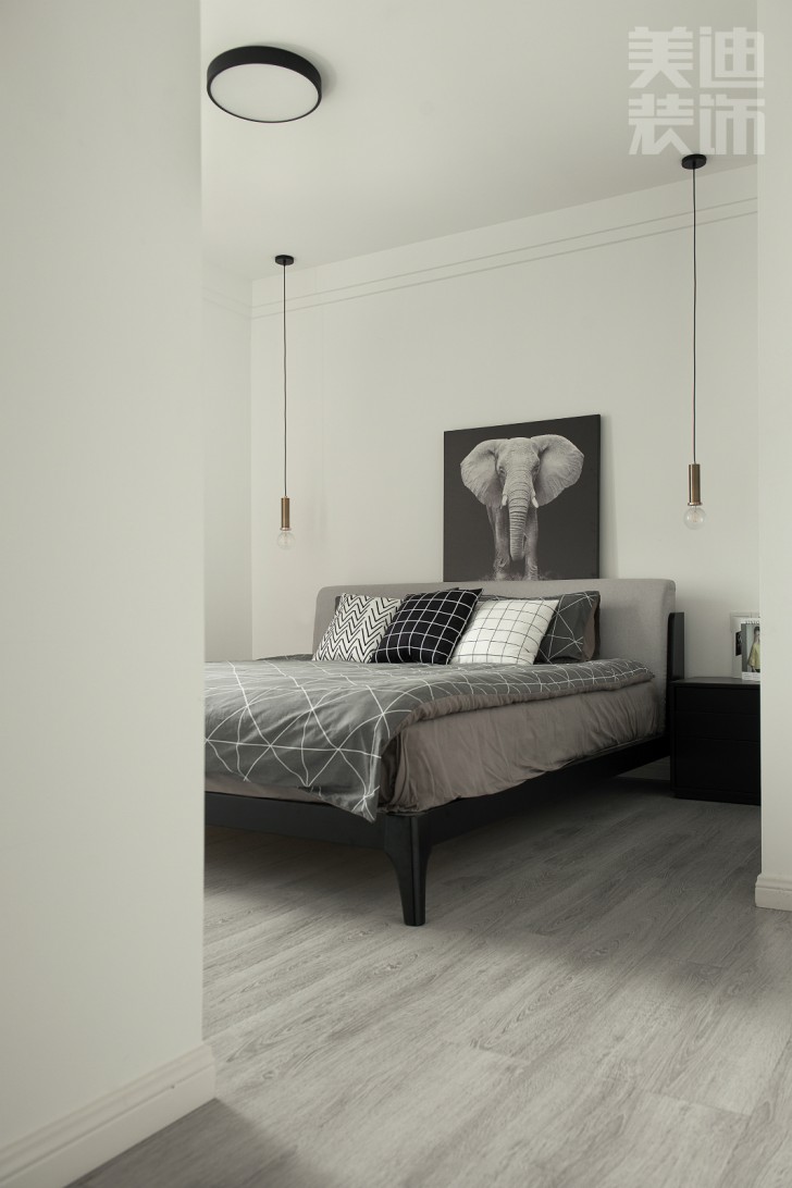 歸心苑90平現(xiàn)代簡(jiǎn)約風(fēng)裝修案例實(shí)拍圖-臥室